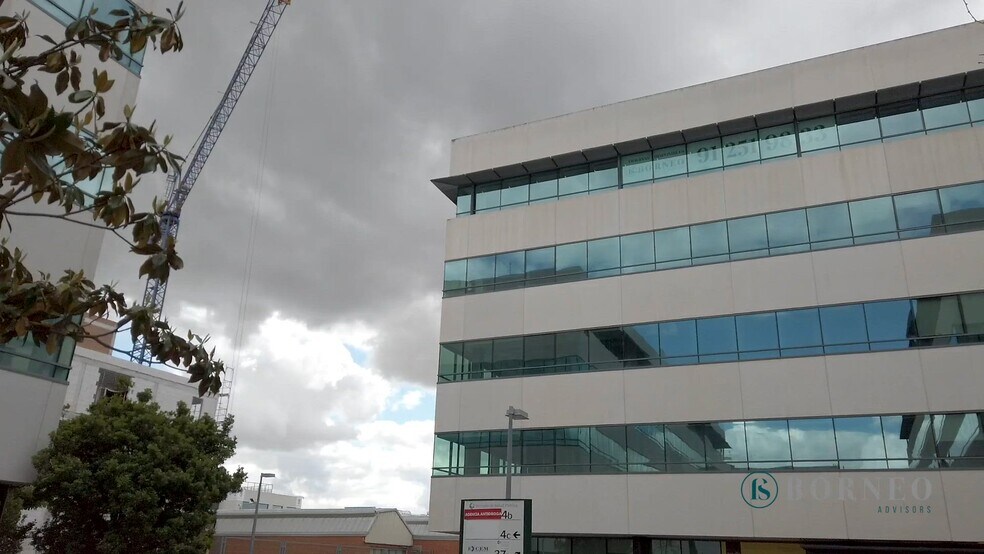 Calle Hermanos García Noblejas, 37 C, Madrid, Madrid à louer - Vidéo sur l’inscription commerciale - Image 2 de 5