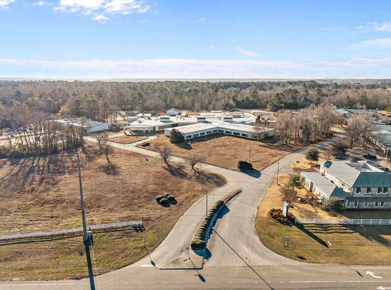 1 Medical Center Dr, Supply, NC à vendre - Photo du bâtiment - Image 1 de 6
