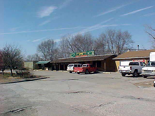 1201 Skyway Hwy, Atchison, KS à vendre - Photo du bâtiment - Image 1 de 3