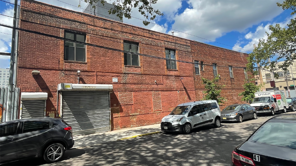 12-20 37th Ave, Long Island City, NY for sale - Building Photo - Image 2 of 5