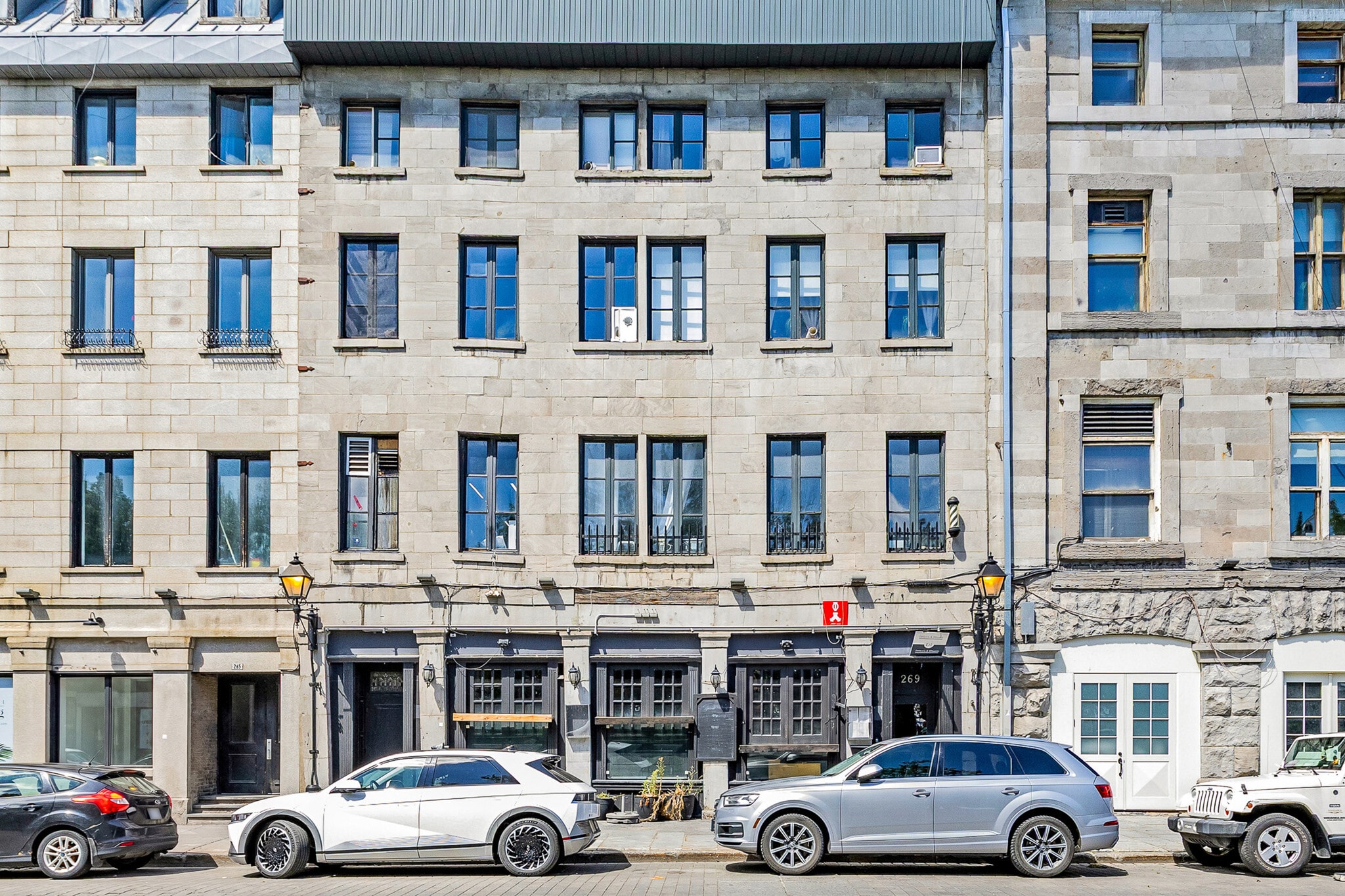 269 Rue de la Commune E, Montréal, QC for lease Building Photo- Image 1 of 4
