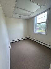 1200 E High St, Pottstown, PA for lease Interior Photo- Image 2 of 8