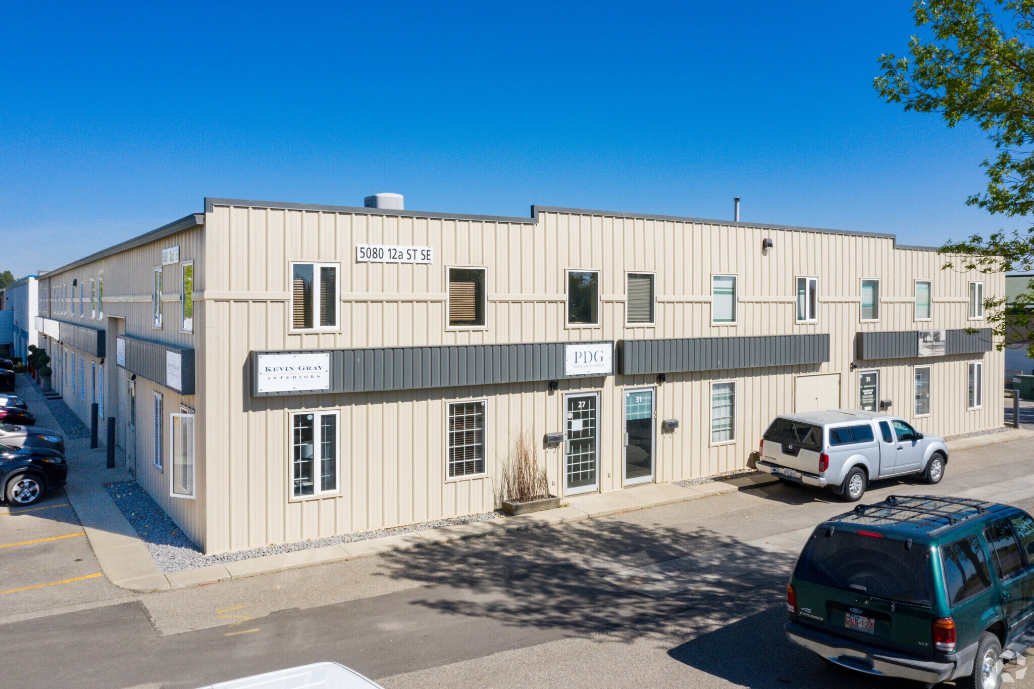 5080 12A St SE, Calgary, AB for sale Primary Photo- Image 1 of 1