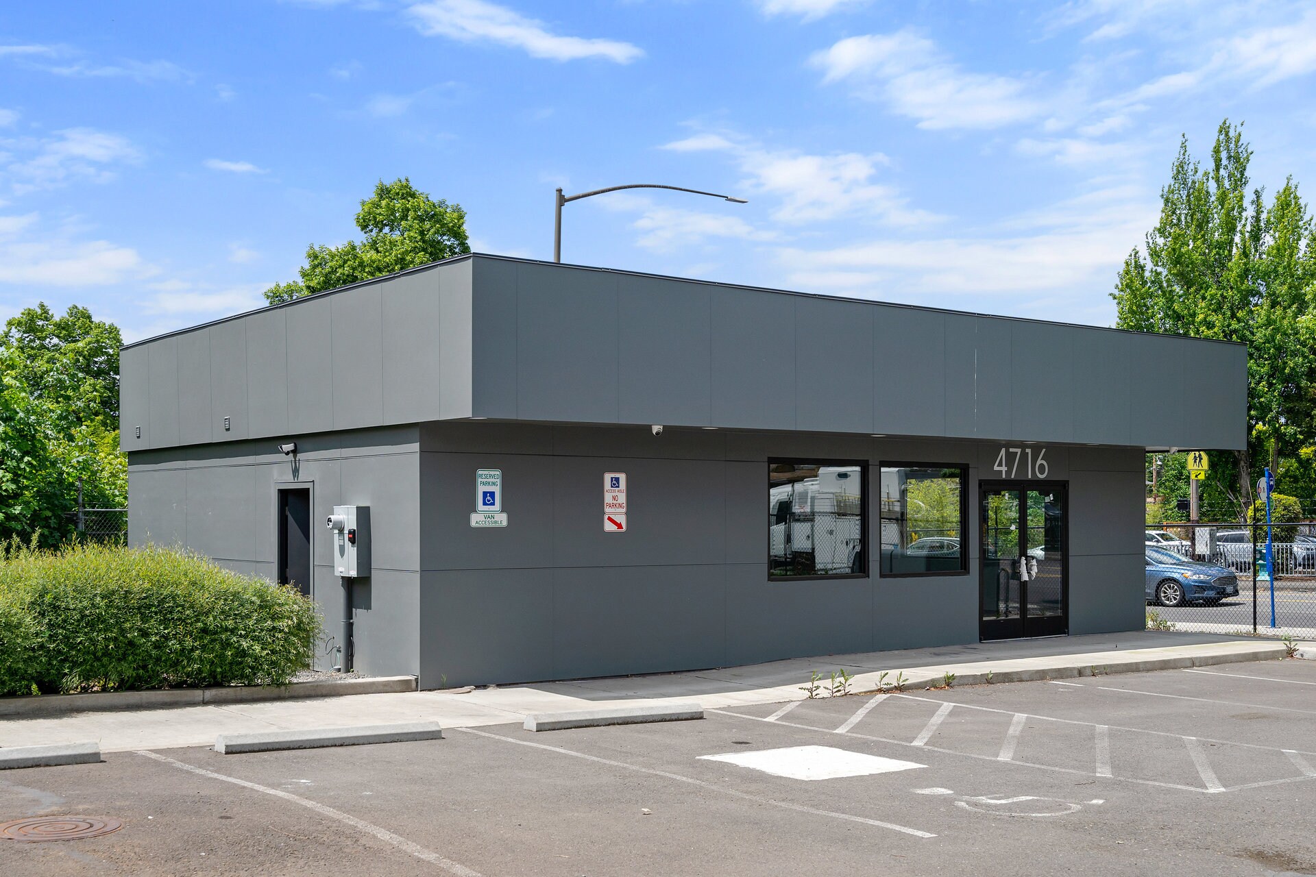 4716 SE Powell Blvd, Portland, OR à louer Photo du bâtiment- Image 1 de 24