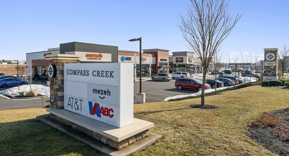 555 Compass Point Plz SE, Leesburg, VA for sale - Building Photo - Image 3 of 5