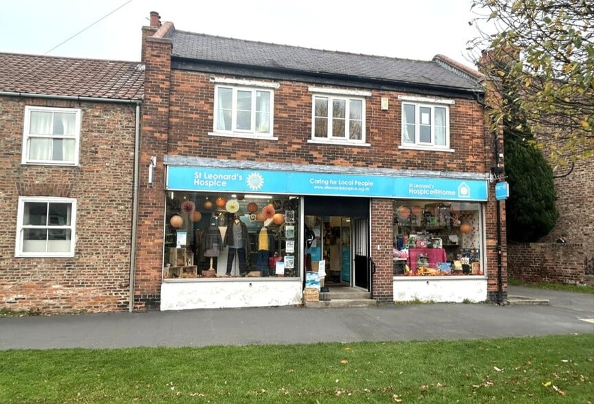 72 The Vlg, York for lease - Building Photo - Image 1 of 3