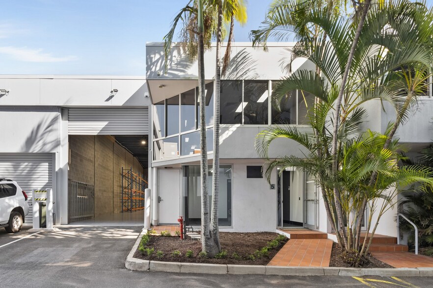 49 Butterfield St, Herston for lease - Building Photo - Image 1 of 2