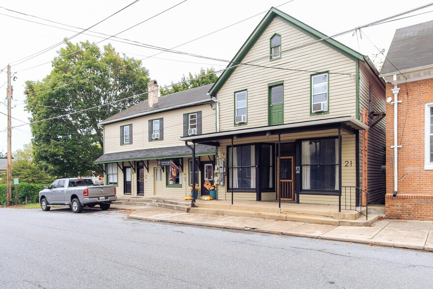21 W Pennsylvania Ave, Walkersville, MD for lease - Building Photo - Image 1 of 1