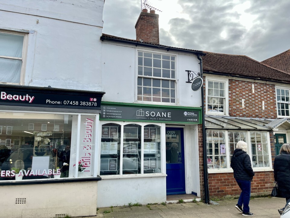 5A The Sq, Wickham for sale Primary Photo- Image 1 of 7