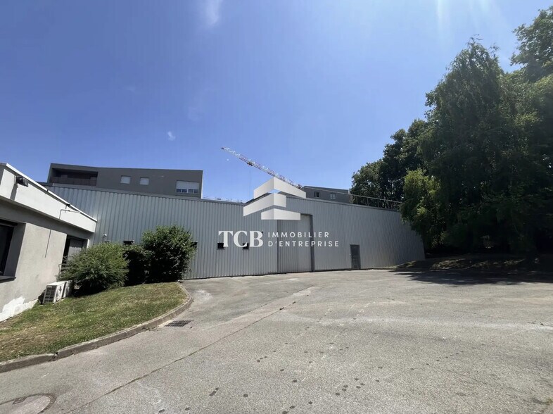 Flex dans Orvault à louer - Photo du bâtiment - Image 3 de 10