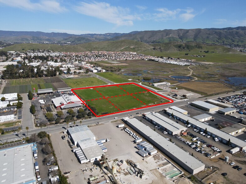 250 Tank Farm, San Luis Obispo, CA à louer - Photo principale - Image 1 de 1