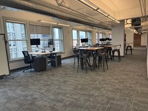 310 SW 4th Ave, Portland, OR for lease Interior Photo- Image 1 of 4