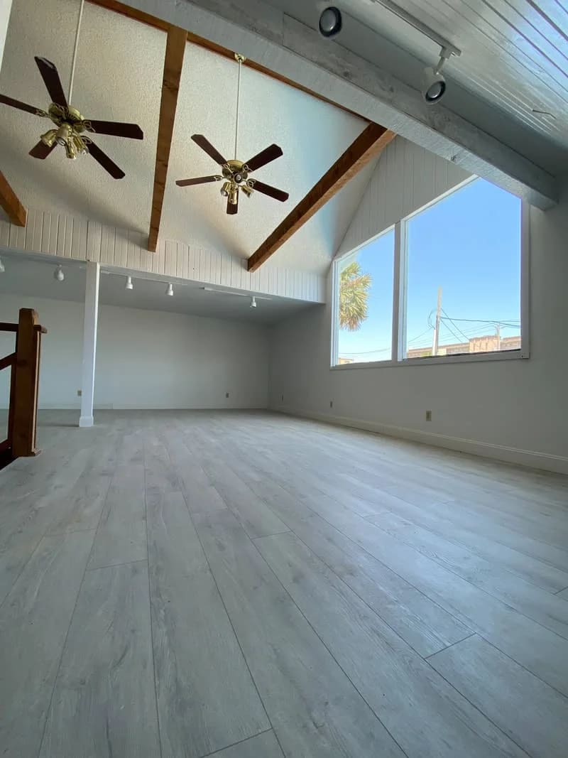 3381 S Fletcher Ave, Fernandina Beach, FL for lease Interior Photo- Image 1 of 3