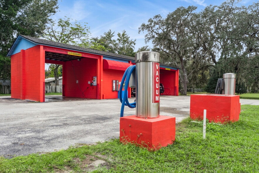 21944 FL-40, Astor, FL à vendre - Photo du bâtiment - Image 3 de 16