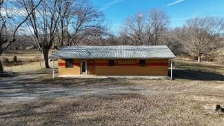 More details for 4075 York Hwy, Gainesboro, TN - Retail for Sale