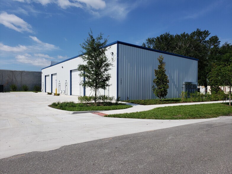 1900 Monte Carlo Trl, Orlando, FL for lease - Building Photo - Image 1 of 15