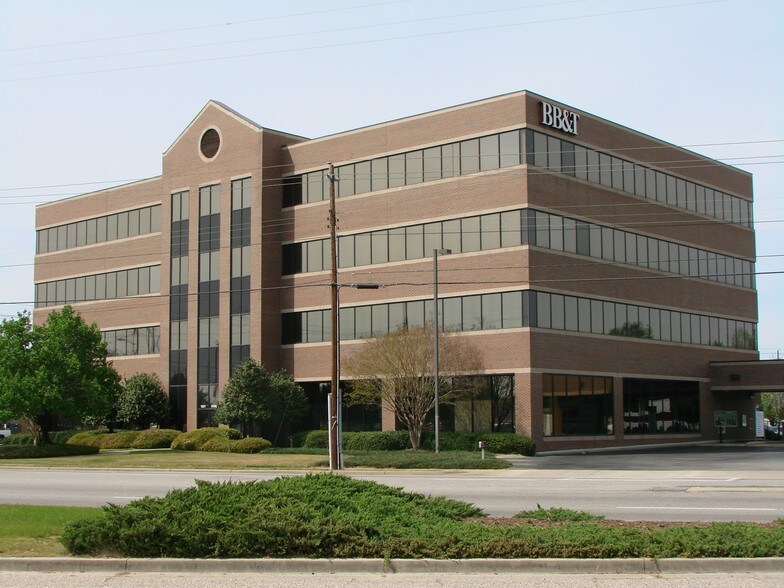 1831 W Evans St, Florence, SC à louer - Photo du bâtiment - Image 2 de 9