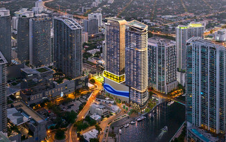 Plus de détails pour 99 SW 7th St, Miami, FL - Vente au détail à louer