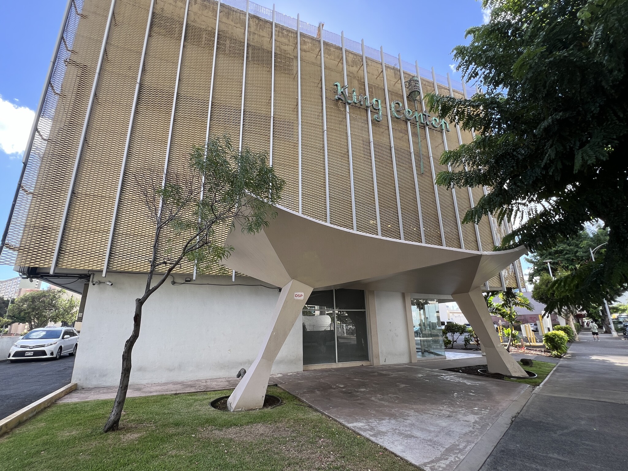 1451 S King St, Honolulu, HI à louer Photo du bâtiment- Image 1 de 4