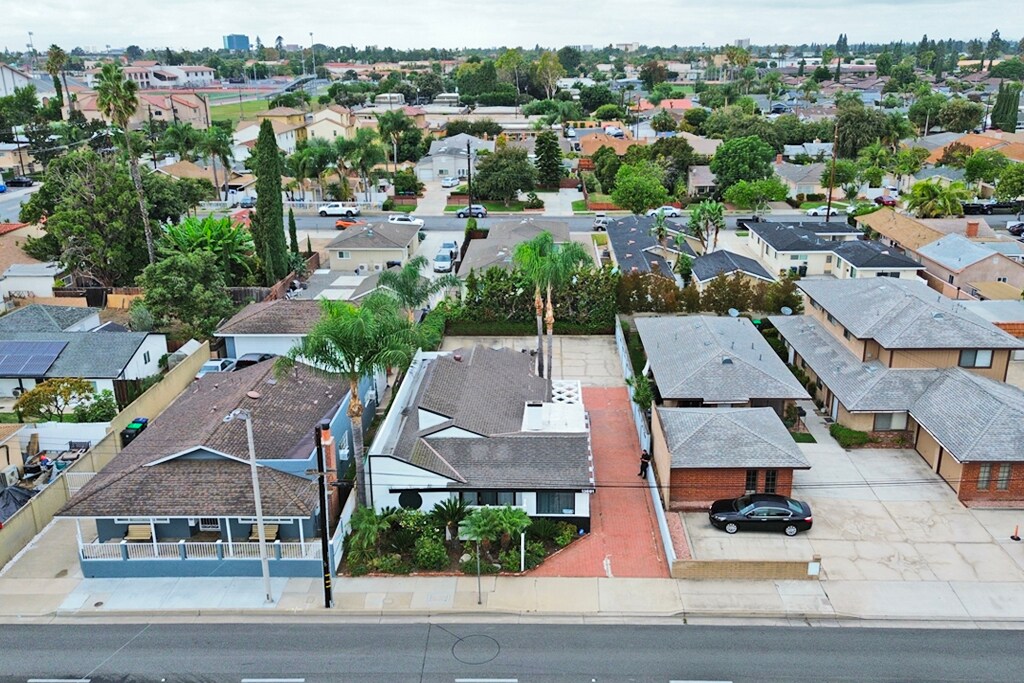 13691 Red Hill Ave, Tustin, CA à vendre Photo principale- Image 1 de 53