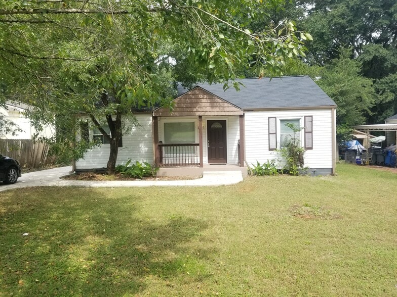 10-Property Investment Portfolio portfolio of 4 properties for sale on LoopNet.ca - Building Photo - Image 3 of 8