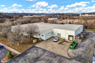 498 Industrial Dr, Bristol TN - Entrepôt