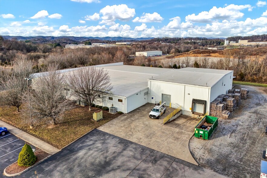 498 Industrial Dr, Bristol, TN à vendre - Photo du b timent - Image 1 de 13