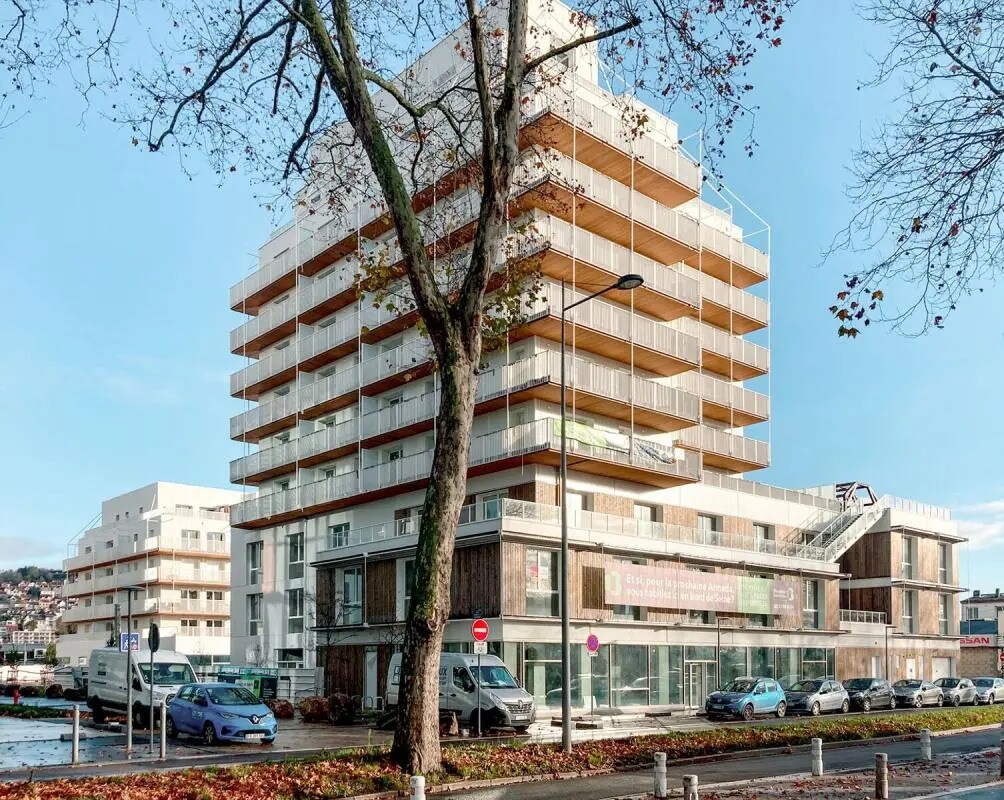 Retail in Rouen for sale Building Photo- Image 1 of 2