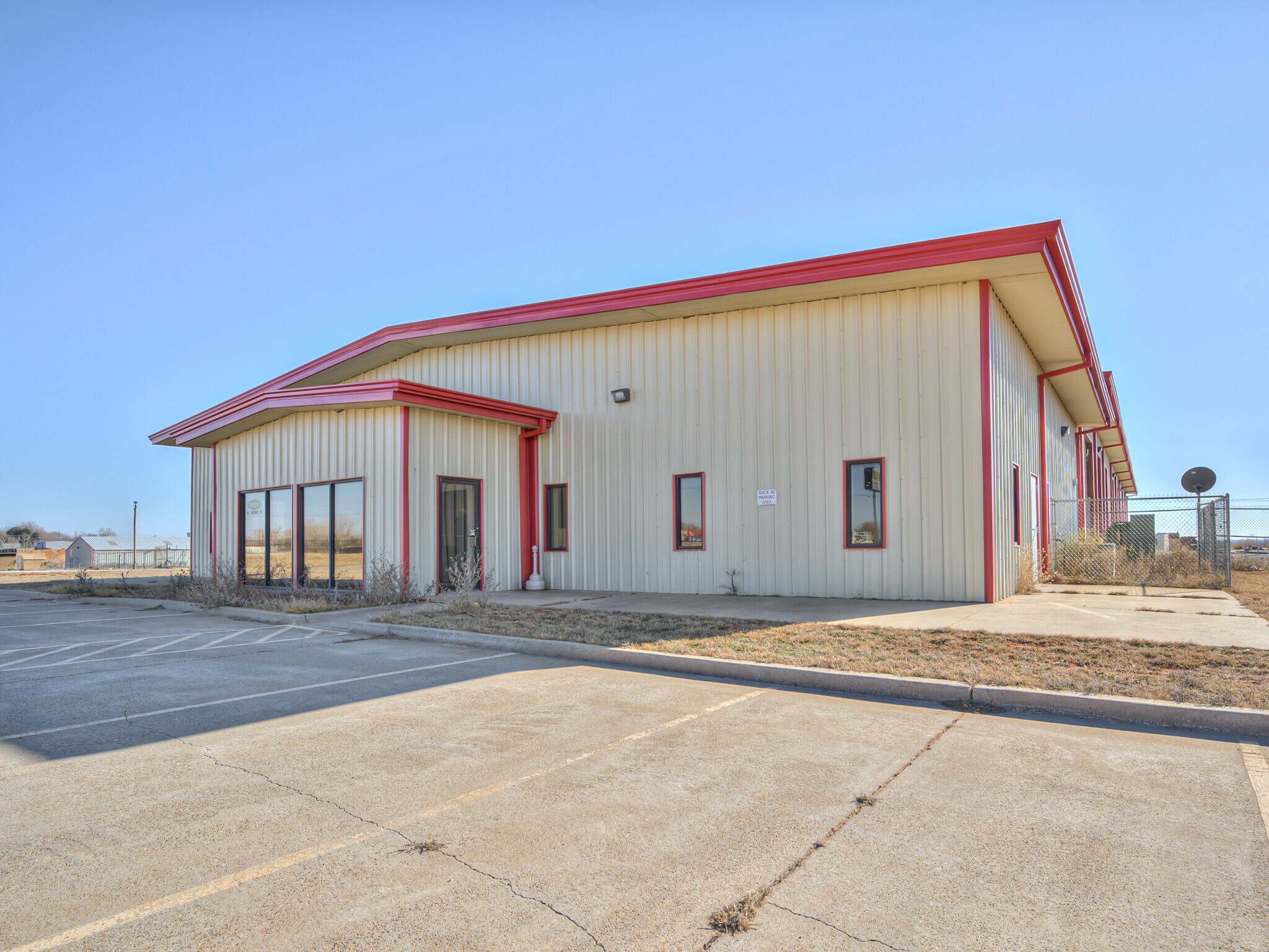 1602 Enterprise Rd, Elk City, OK à vendre Photo du bâtiment- Image 1 de 1
