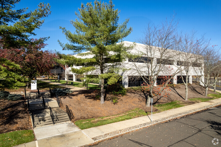 131 Morristown Rd, Basking Ridge, NJ for lease - Building Photo - Image 1 of 25