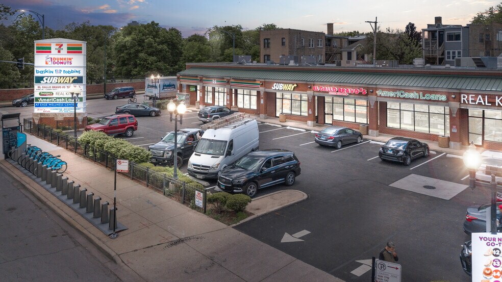 1425-1441 W Montrose Ave, Chicago, IL à louer - Photo du bâtiment - Image 3 de 14