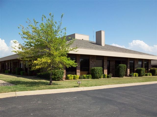 510 E Memorial Rd, Oklahoma City, OK for sale Building Photo- Image 1 of 1