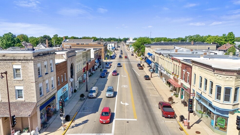 315 E Main St, Waupun, WI à vendre - Photo du bâtiment - Image 2 de 31