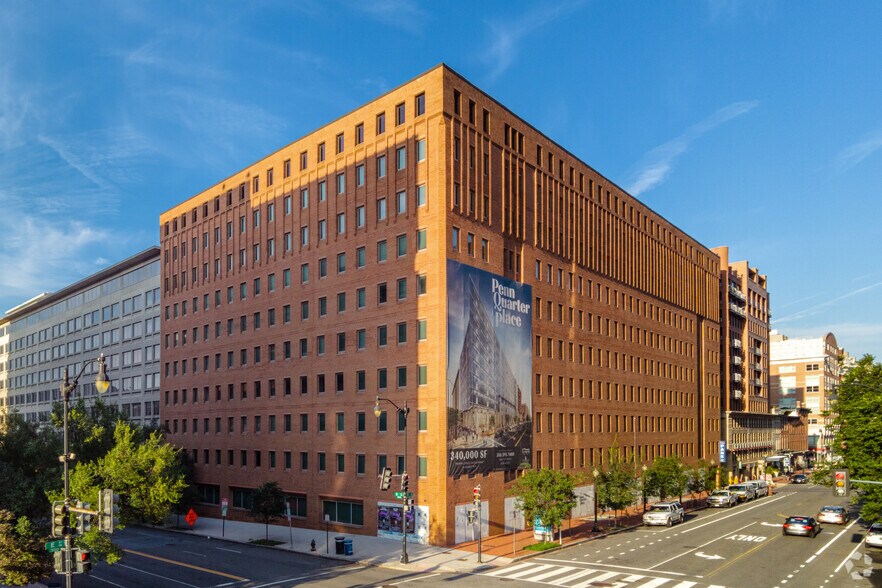600 E St NW, Washington, DC à vendre - Photo du bâtiment - Image 3 de 11