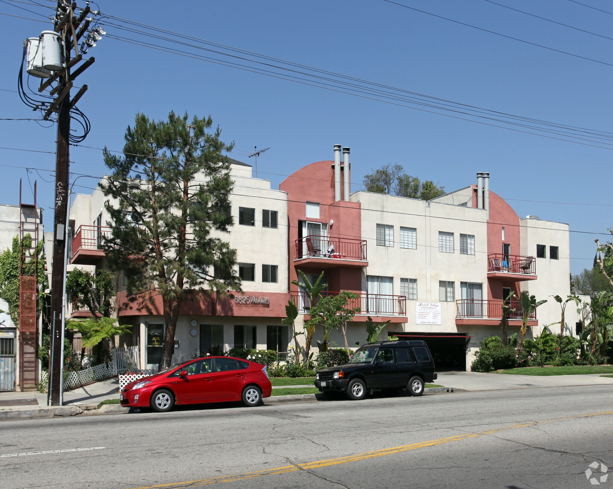 6825 Haskell Ave, Van Nuys, CA à vendre Photo du bâtiment- Image 1 de 1