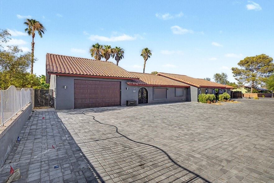 6470 W Desert Inn Rd, Las Vegas, NV for sale - Building Photo - Image 1 of 59