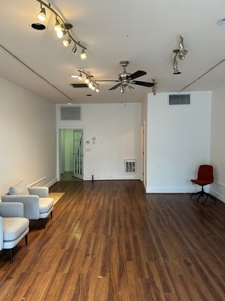 28 Park Row, Chatham, NY for lease - Building Photo - Image 3 of 5