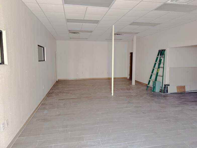 909 Business Park Dr, Mission, TX à louer - Photo du bâtiment - Image 2 de 13