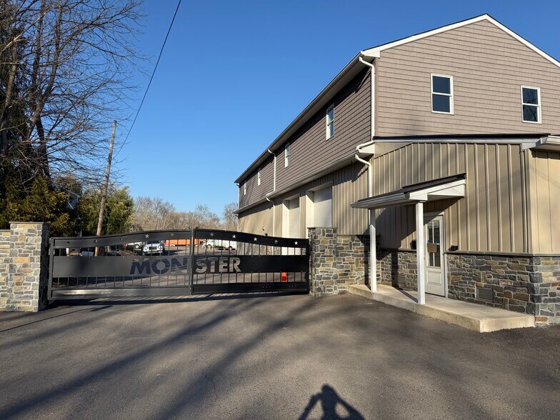 1861 Lower State Rd, Doylestown, PA for lease - Primary Photo - Image 1 of 21