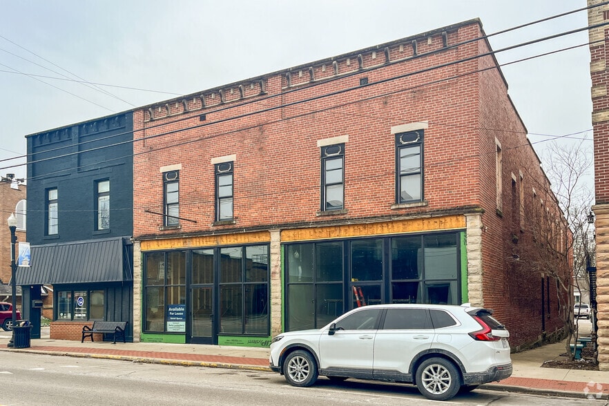 67-69 S Main St, Johnstown, OH for lease - Building Photo - Image 2 of 3