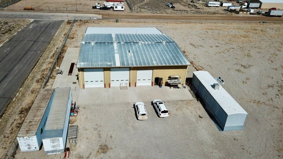 933 N Industrial Way, Ely, NV à vendre - Photo du bâtiment - Image 2 de 17
