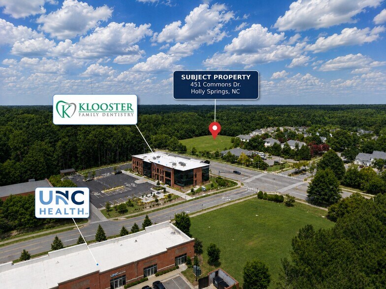 451 Commons Dr, Holly Springs, NC à vendre - Aérien - Image 2 de 11