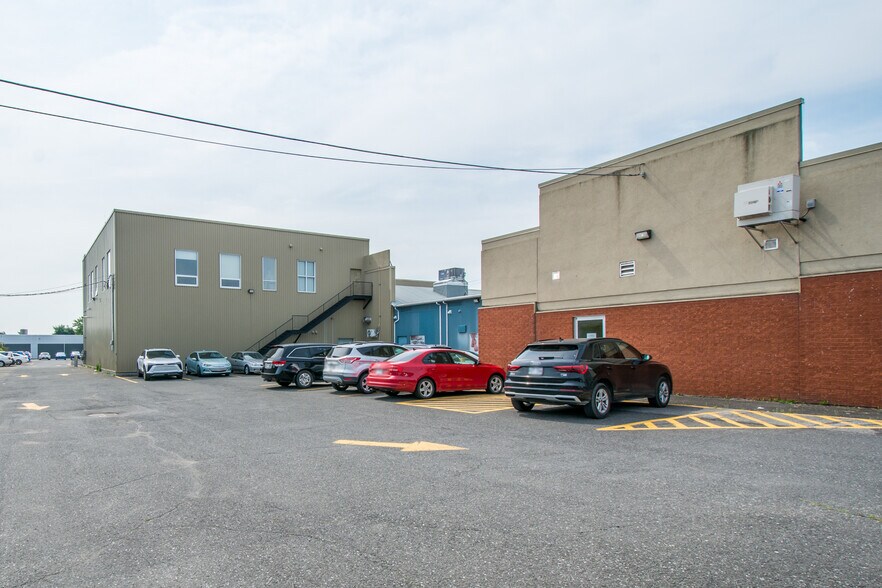 4534 Boul Saint-Joseph, Drummondville, QC for sale - Building Photo - Image 2 of 6