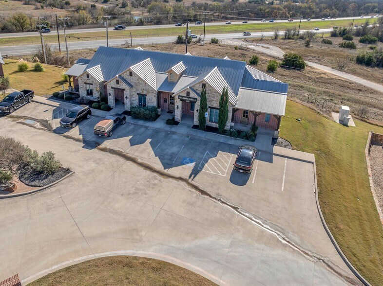 12011 Bella Italia Dr, Fort Worth, TX à louer - Photo du bâtiment - Image 2 de 5