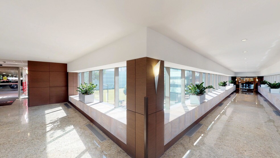 1 E Broward Blvd, Fort Lauderdale, FL à louer - Numérisation 3D de Matterport - Image 2 de 32