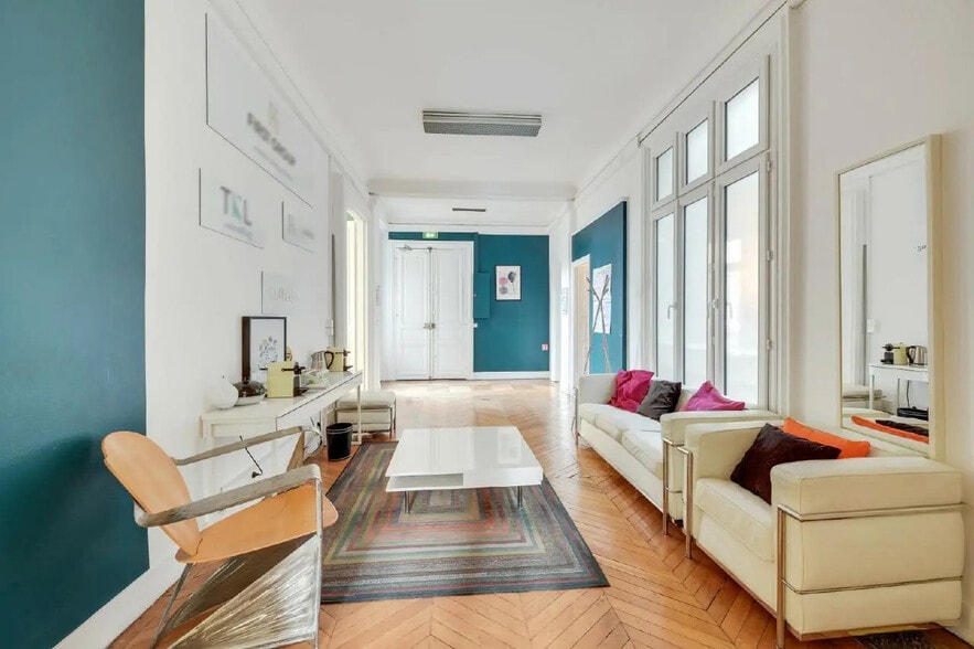 25 Rue Du Général Foy, Paris à louer - Photo intérieure - Image 3 de 10
