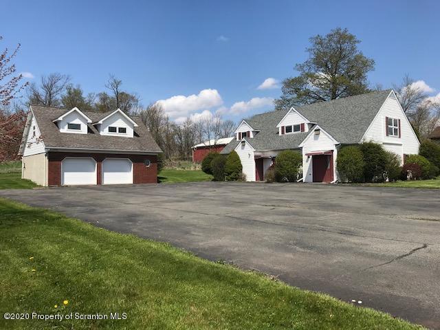 543 Hamlin Hwy, Lake Ariel, PA for sale - Primary Photo - Image 1 of 1