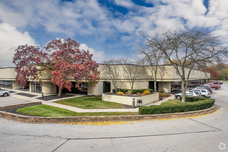 246-294 E Campus View Blvd, Columbus, OH for sale - Building Photo - Image 1 of 1