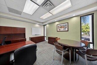 2101 N Andrews Ave, Fort Lauderdale, FL for lease Interior Photo- Image 2 of 11