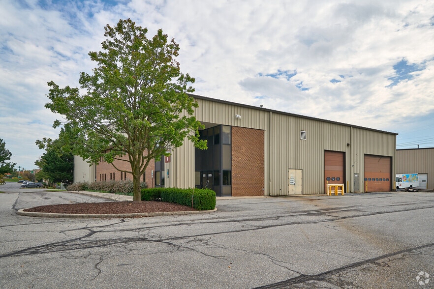 6809 Bowmans Xing, Frederick, MD for lease - Primary Photo - Image 1 of 4